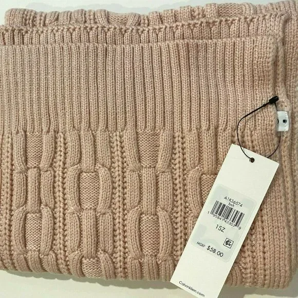 CALVIN KLEIN blush pink Cable knit Warm Winter Scarf, Muffler - Picture 3 of 10